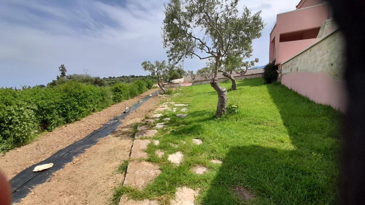 Georgioupoli Studio 2 With A Pool And Lake Views Exterior photo